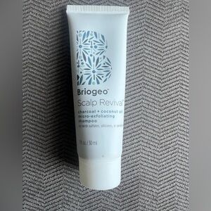 Briogeo Scalp Revival Exfoliating Shampoo